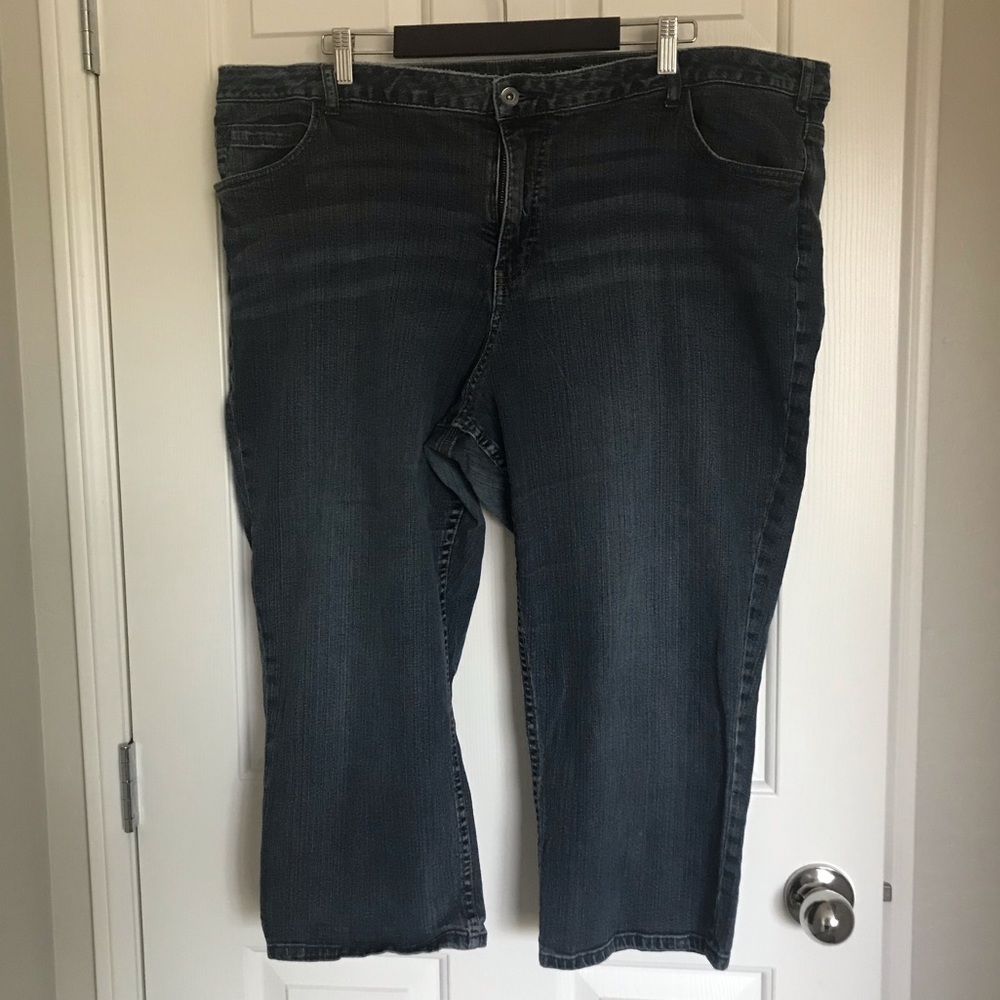 Sz 26 Stretch Jean Capri Lane Bryant
